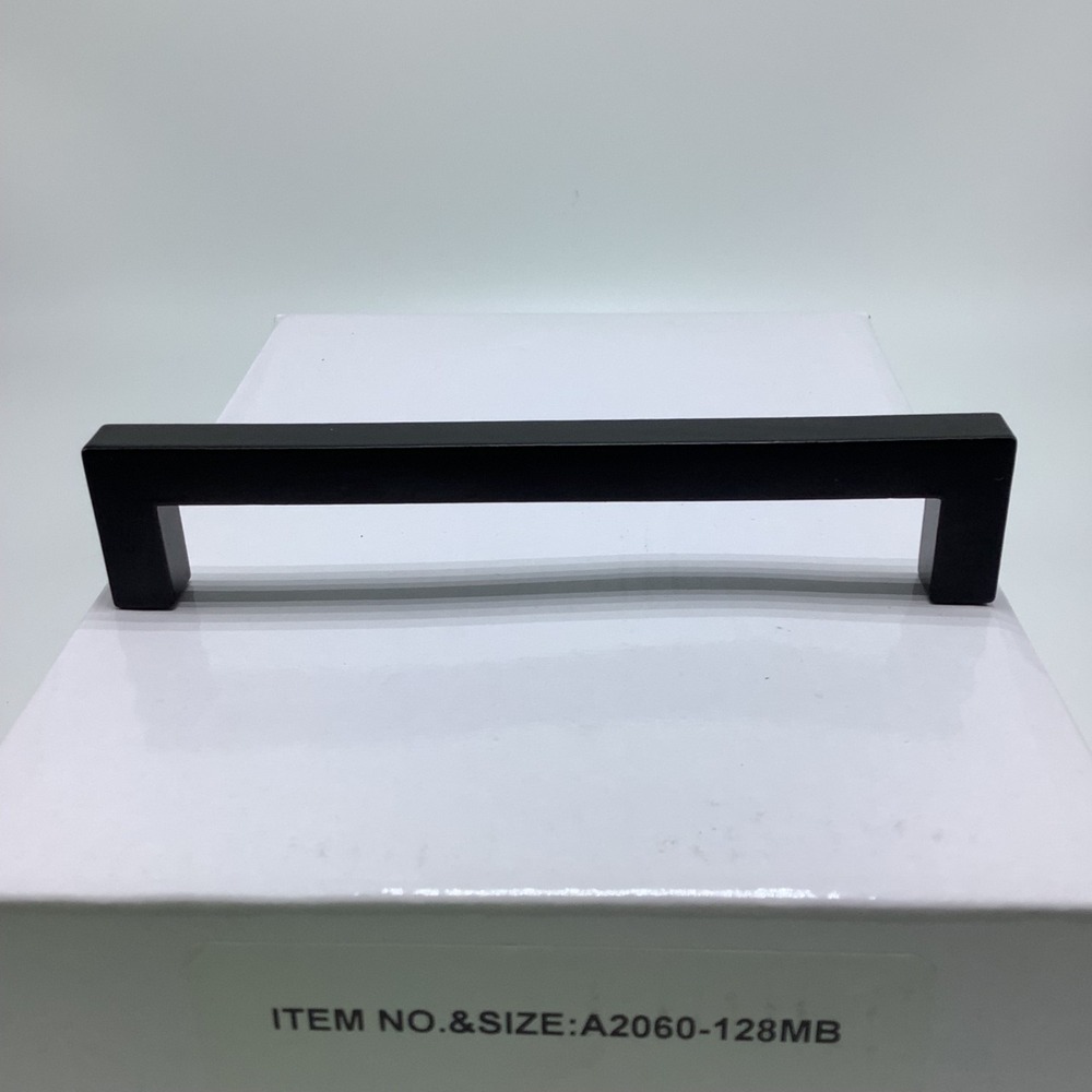 25 Pack Silverline Solid Square Cabinet Handles Matte Black Pulls‎ Packaged